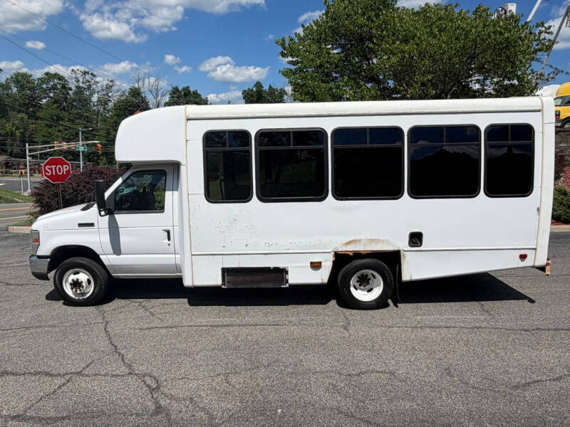 ford e-series cutaway 2017 1FDEE3FS3HDC16751 image ford e-series cutaway 2017 1FDEE3FS3HDC16751 image